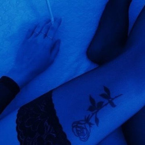 压在墙上酱酱酿酿的叫什么视频
